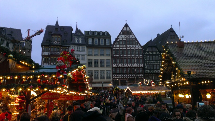 Frankfurt Christmas Market (Weihnachtsmärkte), Römerberg, Frankfurt, Germany Frankfurt Christmas Market (Weihnachtsmärkte), Römerberg, Frankfurt, Germany