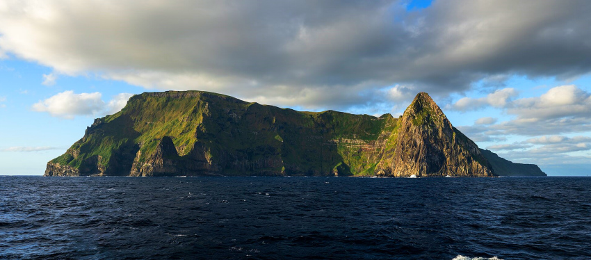 Southern coast of Inaccessible Island Southern coast of Inaccessible Island