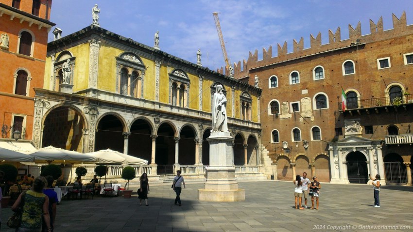 Loggia del Consiglio, Verona