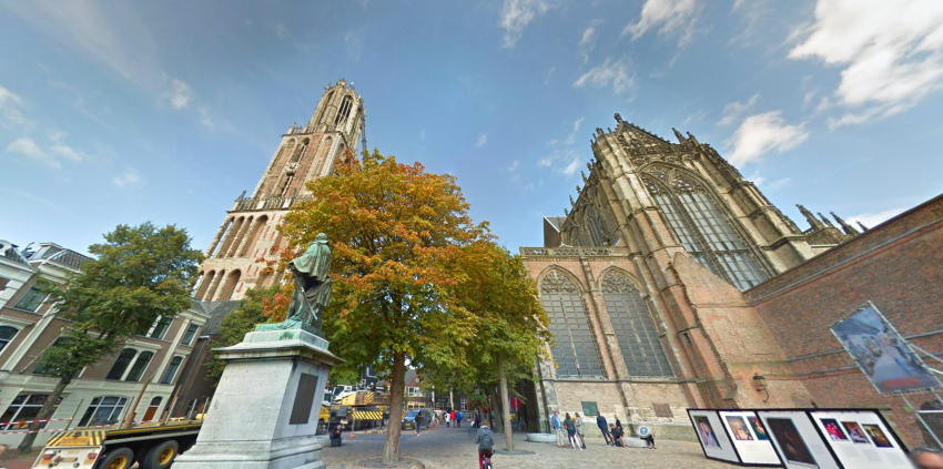 View of St. Martin's Cathedral and Dom Tower