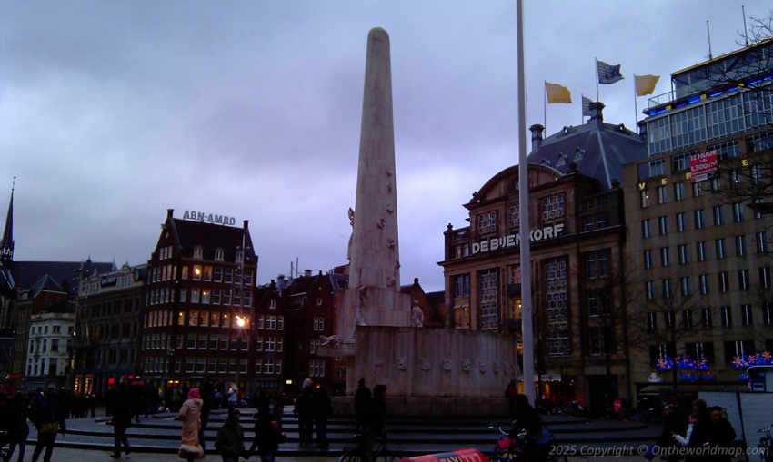 National Monument on Dam Square