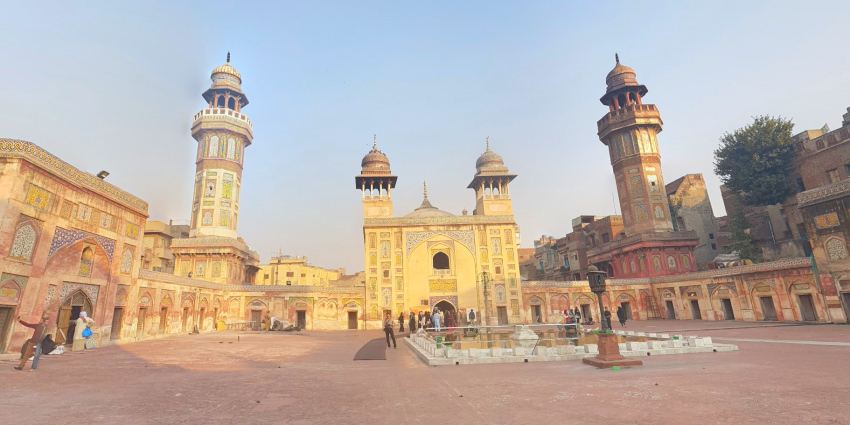 Wazir Khan Mosque, Lahore