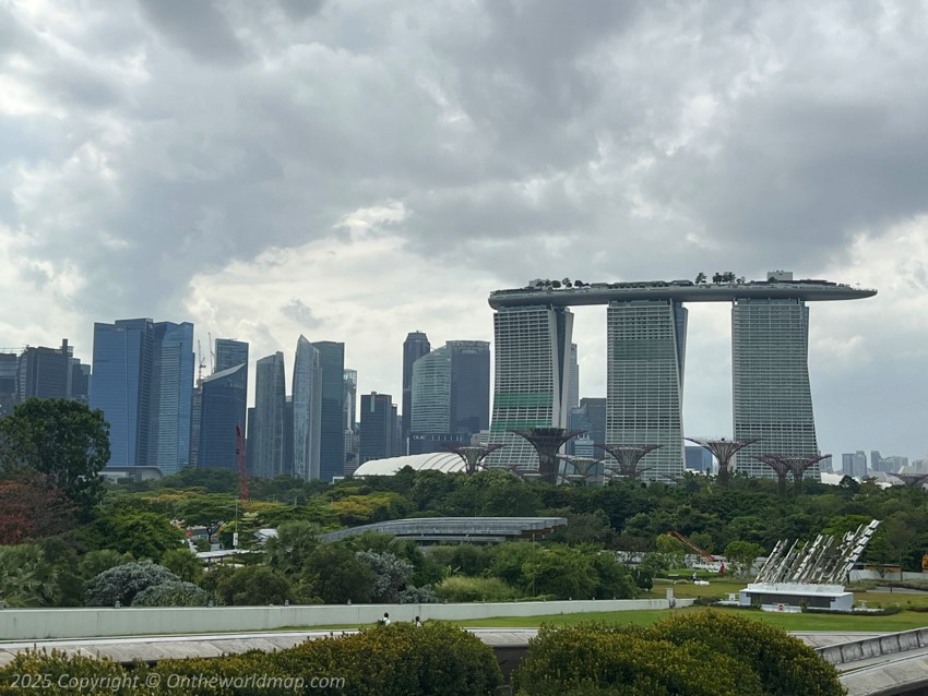 Marina Bay Sands Singapore and Gardens by the Bay