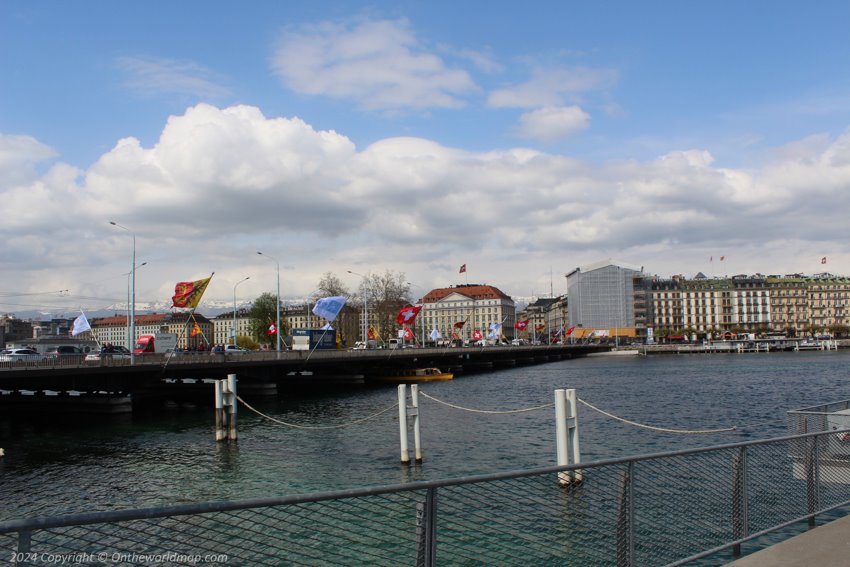 Pont du Mont-Blanc, Geneva