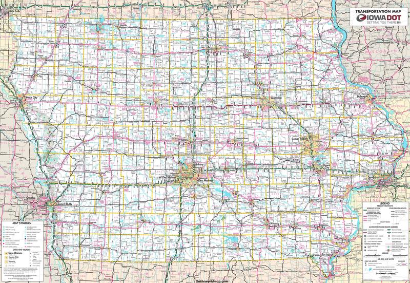 Detailed Map of Iowa